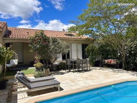 villa 4 pièces 106 m²