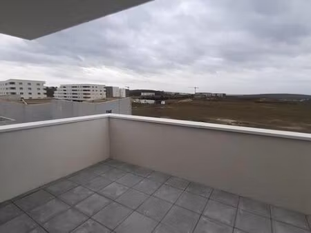appartement 3 pièces 65 m²