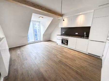 appartement à louer à rue de la monnaie 4 namur (vbe39225)
