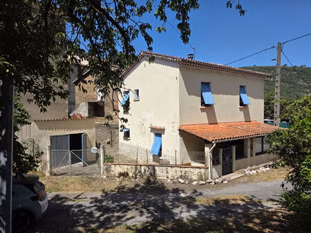 maison de village avec cour attenante