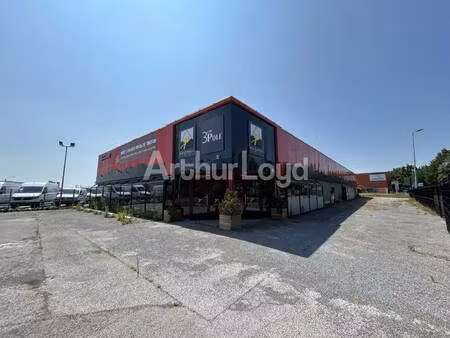 local commercial à louer