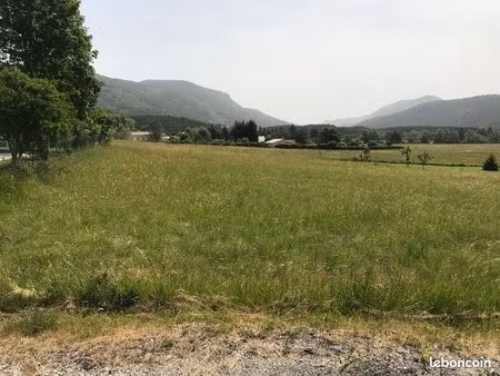 terrain 2000 m2 valderoure