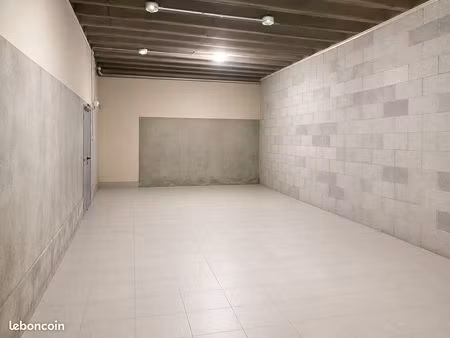 local 75 m² sain-bel
