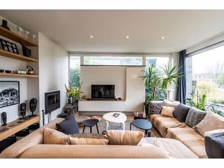 villa à vendre avec garage et terrasse   waterloo (vbe39147)