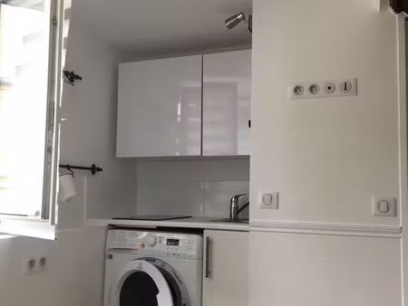 petit studio - meublé et équipé - coeur paris - marais