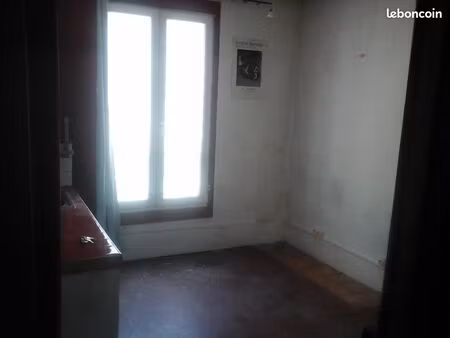 studio 10 m² - paris xième