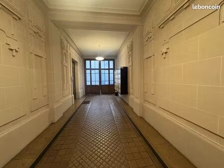 studio 1 pièce 18 m²