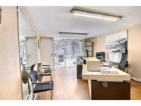 bureaux 126 m²