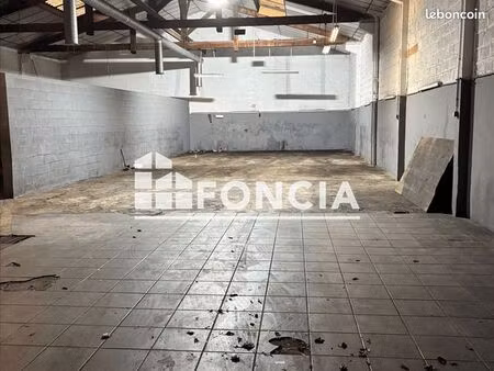 local bureaux 385 m²
