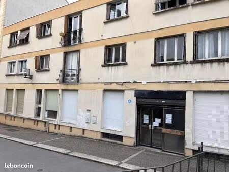 local commercial 160 m²