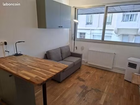 studio 1 pièce 20 m²