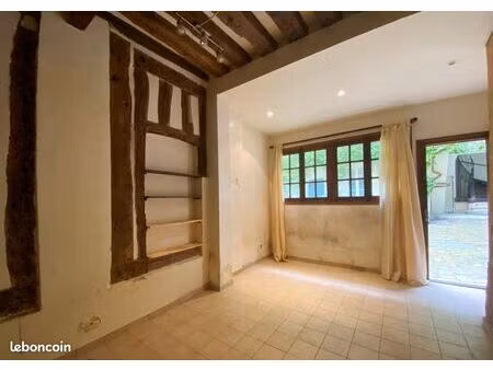 studio a vendre/ paris 6/ odeon- saint michel/ rue des grands augustins
