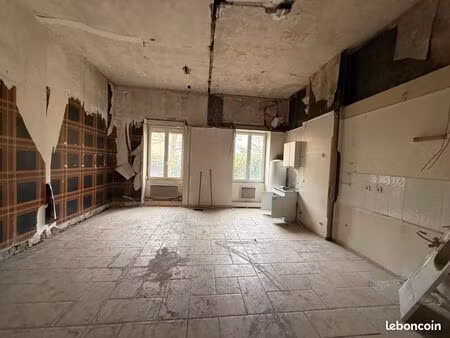 local commercial 88 m²