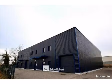 local d'activité 301 m²