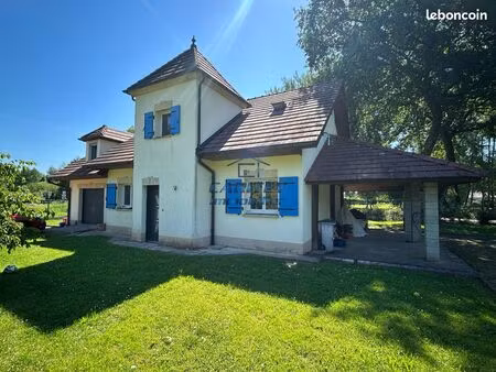 maison 6 pièces 135 m²