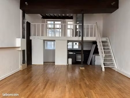 loft / atelier au cœur du marais