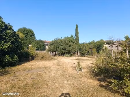rare terrain constructible hameau challes