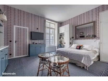 studio 1 pièce 31 m²