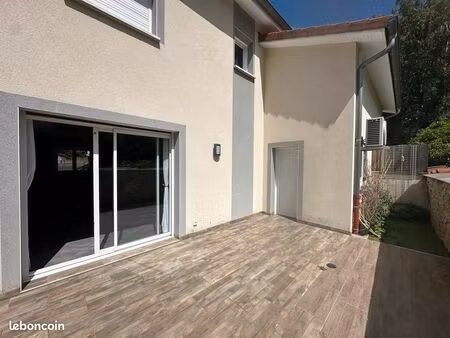 maison récente 71m² - 3 chambres - garage isolé - bettant 01500