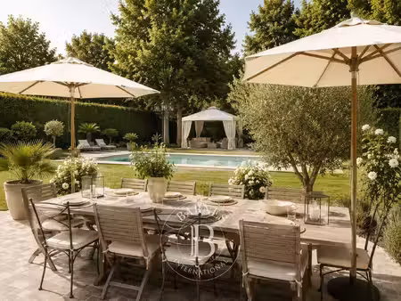 élégante maison familiale avec piscine chauffée – entre senlis et crépy-en-valois