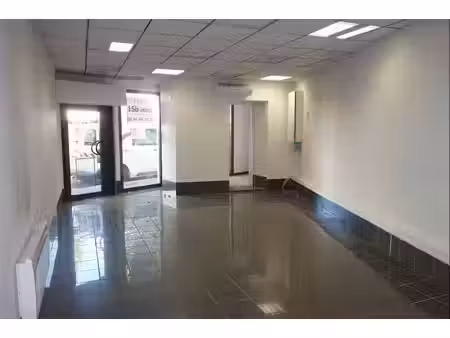 local commercial à louer