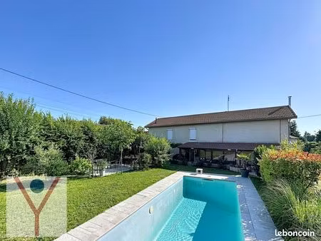ferme 9 pièces 198 m²