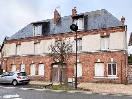 immeuble 12 pièces 230 m²