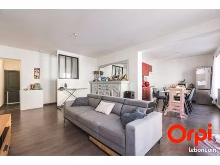 immeuble 5 pièces 105 m²