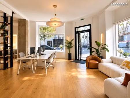 commerce 236 m²