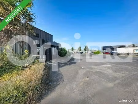 local d'activité 370 m²