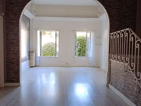 appartement 3 pièces 88m² a rénover