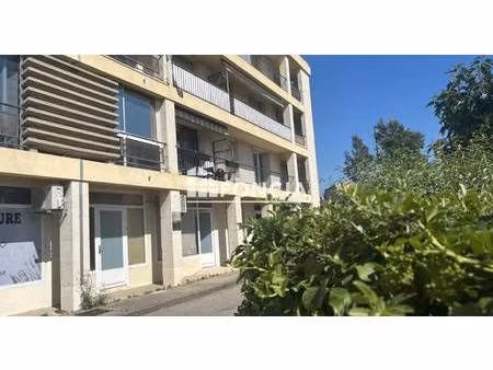 local commercial à vendre