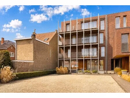 appartement te huur in lanaken met 2 slaapkamers