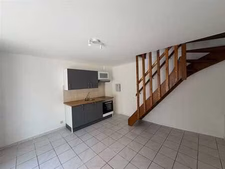 superbe appartement d'une chambre récemment rénové