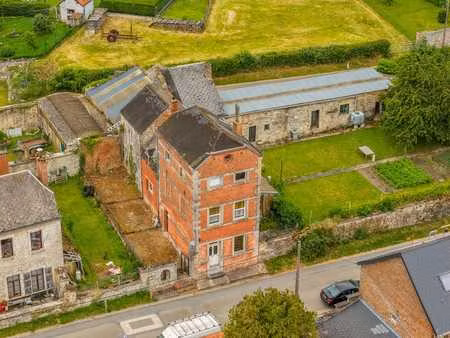 maison à renover 5 chambres avec jardin de 13 ares à agimont