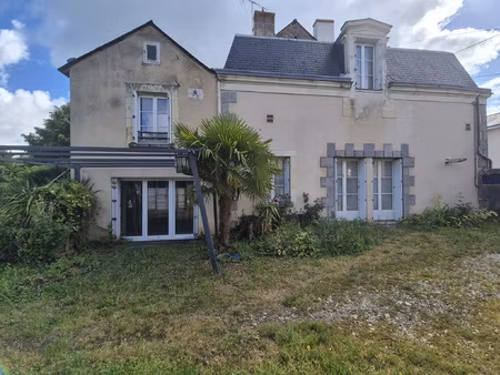 à vendre maison ancienne coeur de ville de sablé-sur-sart