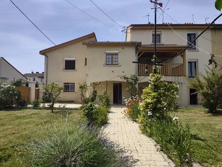 grande maison familiale en parfait état  jardin  dpe c  proc