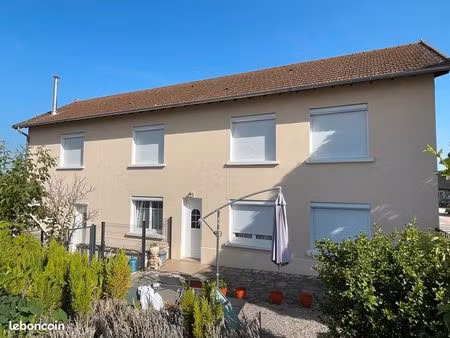 ensemble immobilier à treteau (03)