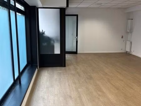 local commercial 42 m²