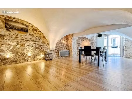 maison de village 3 pièces 102 m²