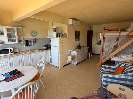 grand studio de 25 m2  saint-aygulf plage