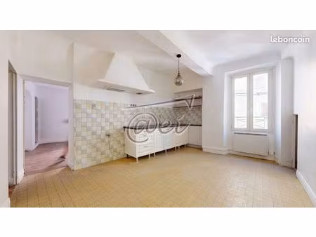 appartement 4 pièces 74 m²