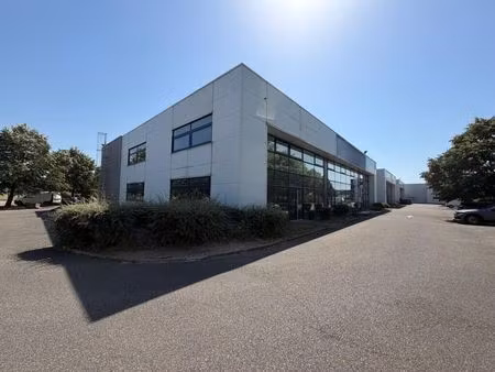 location local d’activités decines charpieu 69150 480m²