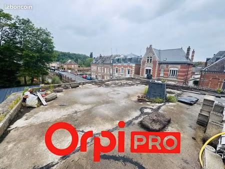 local commercial 236 m²