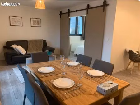 superbe t3 meublé récent avec balcon 12 m² – location annuelle gérardmer