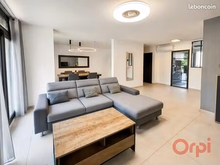 appartement 3 pièces 82 m²