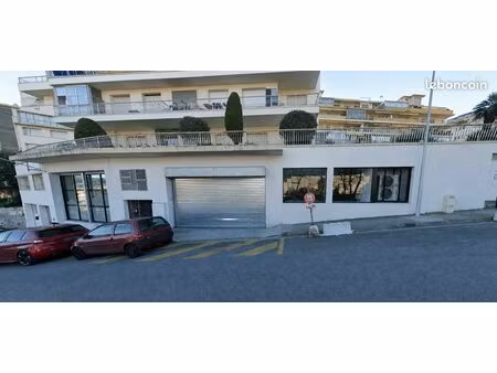 local commercial de 350 m² loué - nice baumettes