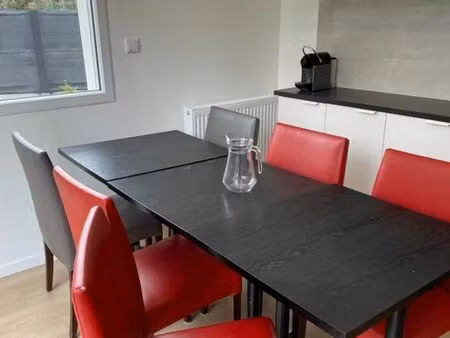 chambre 1 pièce 11 m²
