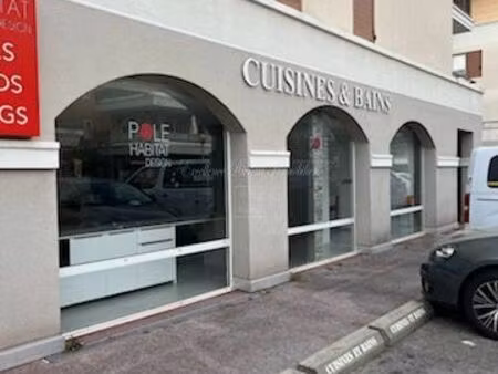 local commercial 85 m² pégomas