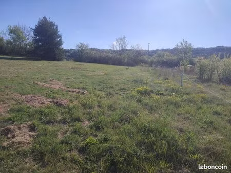 terrain constructible de 1450 m2